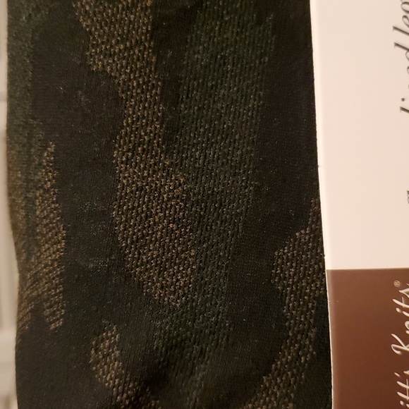 Britt's Knits Fleece-Lined Jungle Camo Leggings (Lg/X-Lg) - Picture 5 of 5